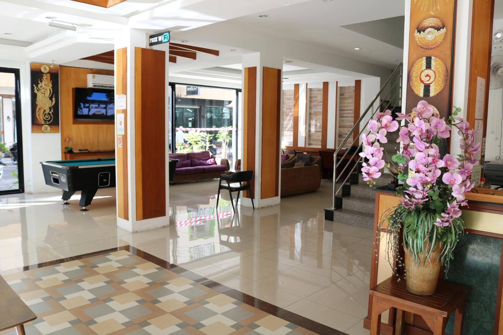 Diamond Crown Hotell Patong Eksteriør bilde