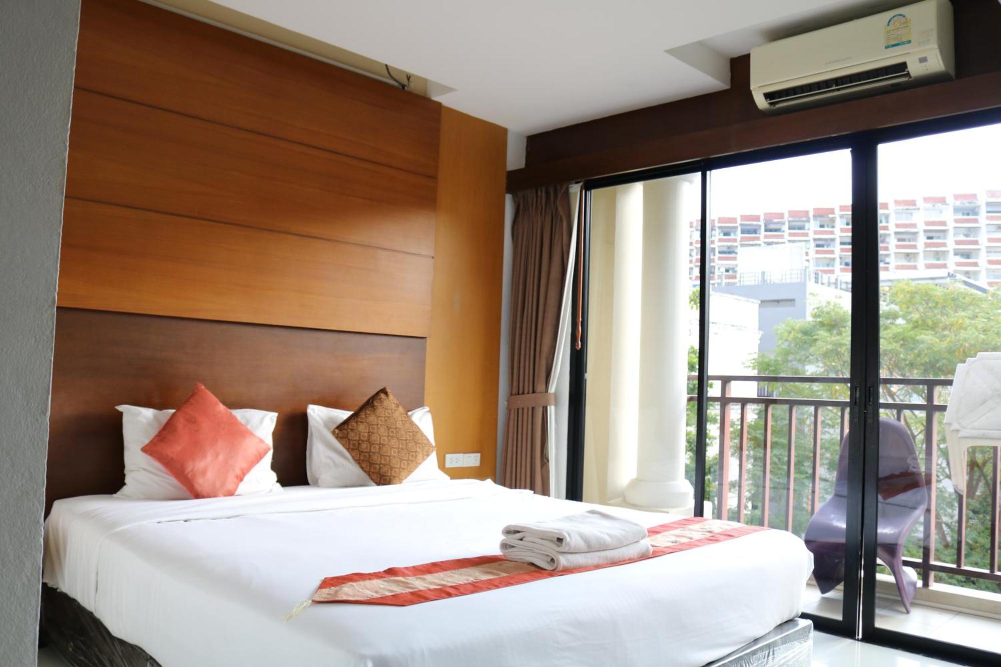 Diamond Crown Hotell Patong Eksteriør bilde